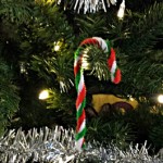 Easy Pipe Cleaner Candy Cane Ornament For Kids