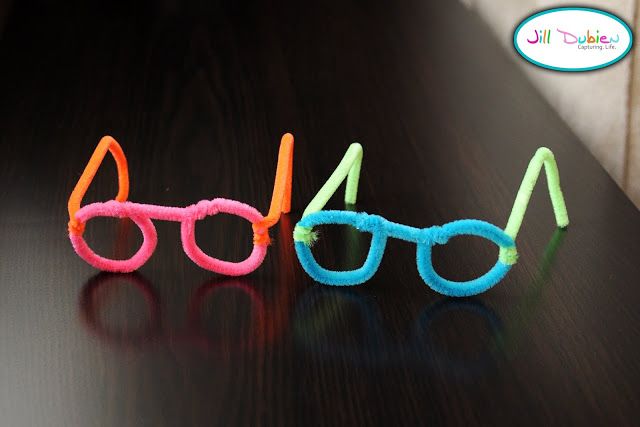 pipe-cleaner-glasses